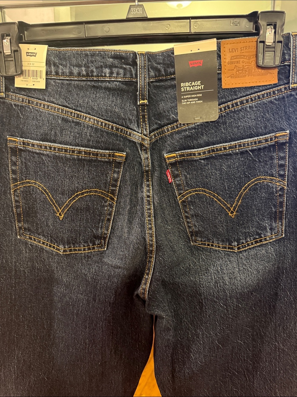NWT Levi's Ribcage Straight Women’s Jeans - Dark Indigo- 31 X 32